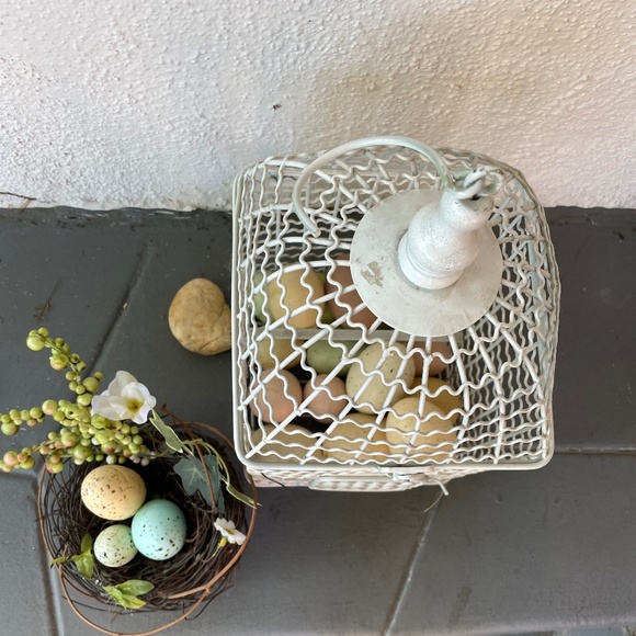 White metal decorative birdcage - lovely accent item for home, patio or garden - Picture 4 of 13